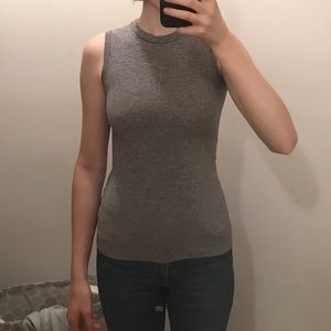 Grey tank top
